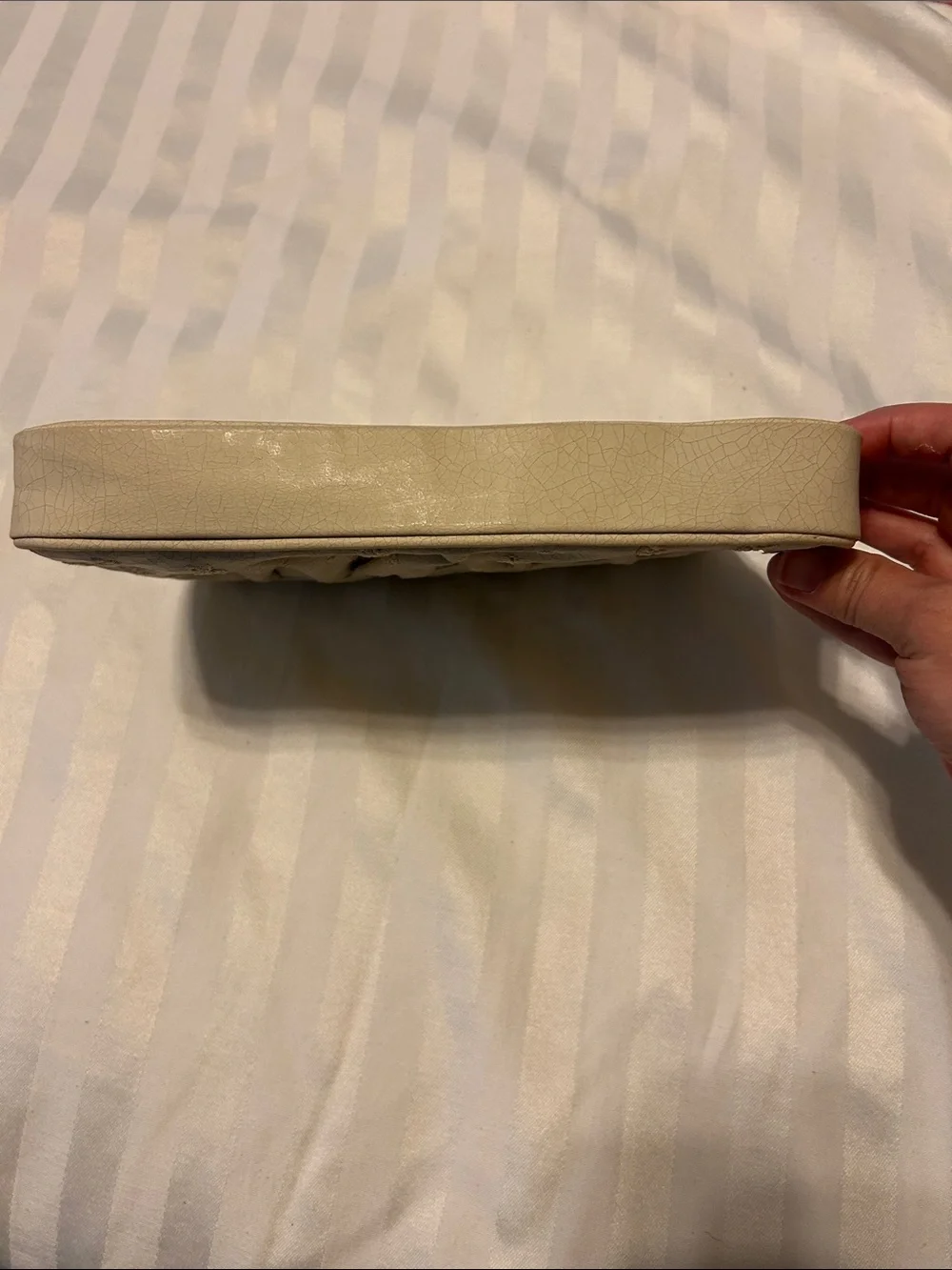Vgt Theodor of California off white clutch. 50’s-60’s.